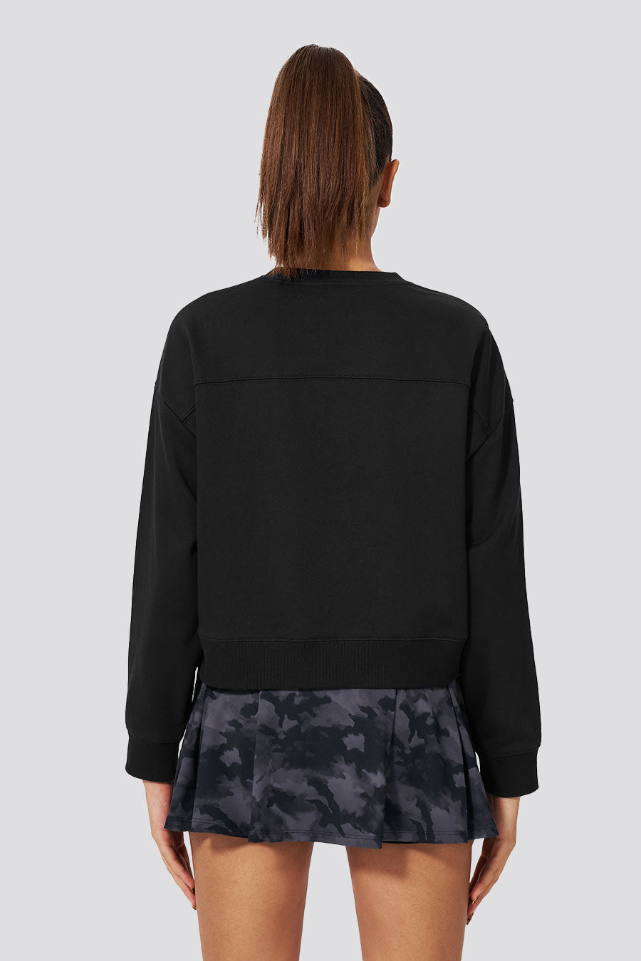 Cropped Sweatshirts for Women Black Back VIew