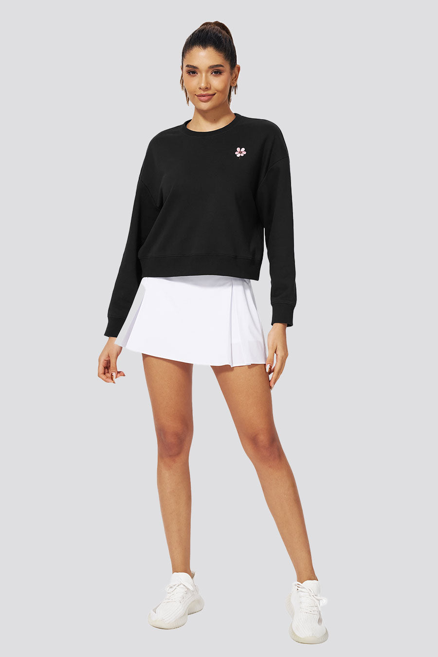 Cropped Sweatshirts for Women Black Outlook