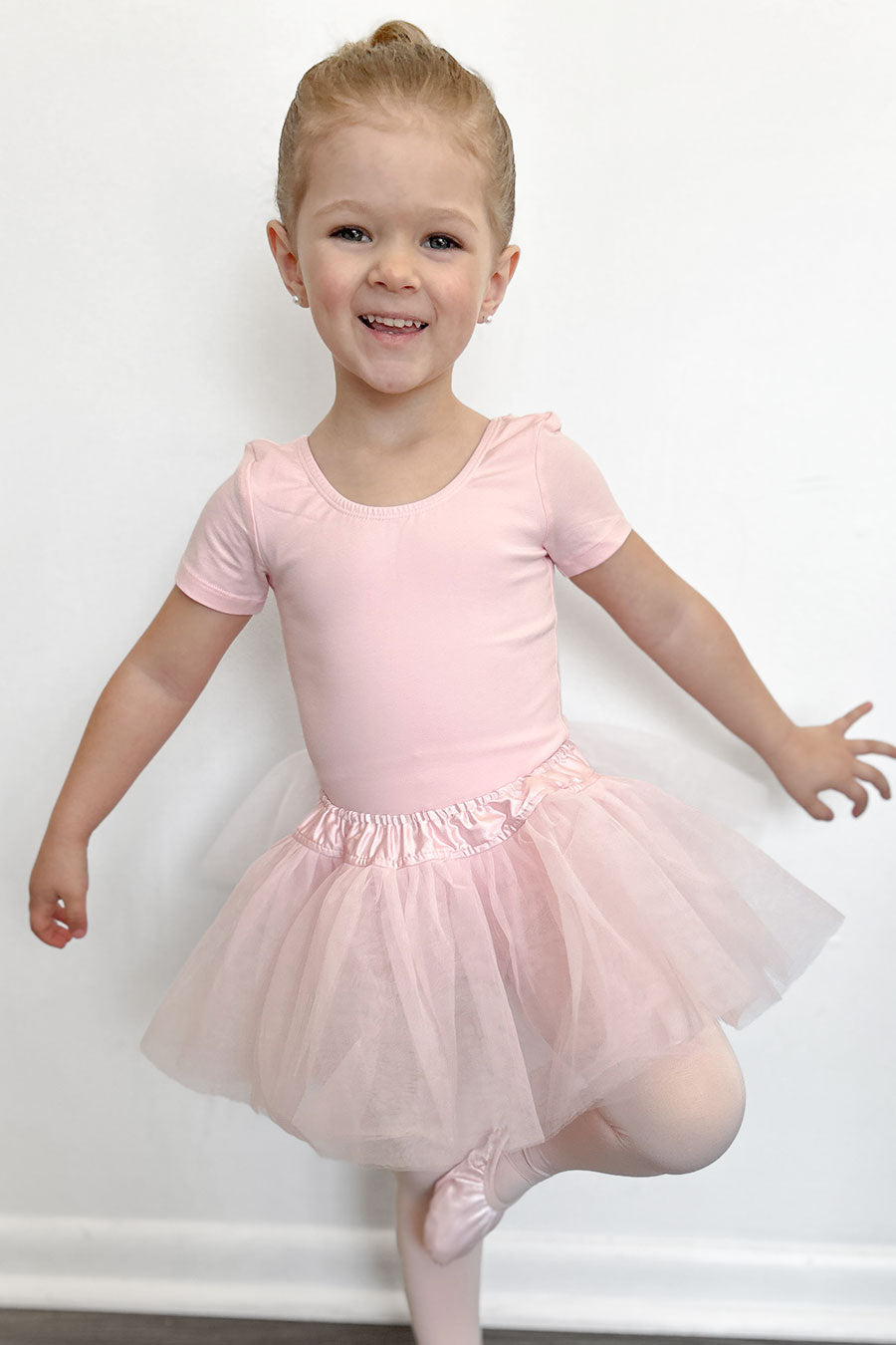 Pink ballet outfits for girls