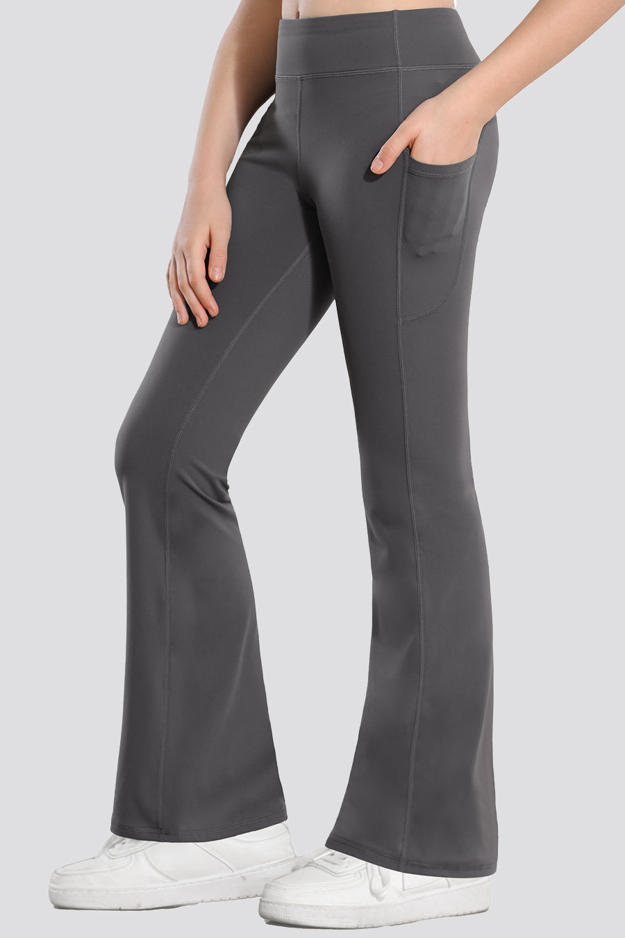 Flare leggings with pockets side view