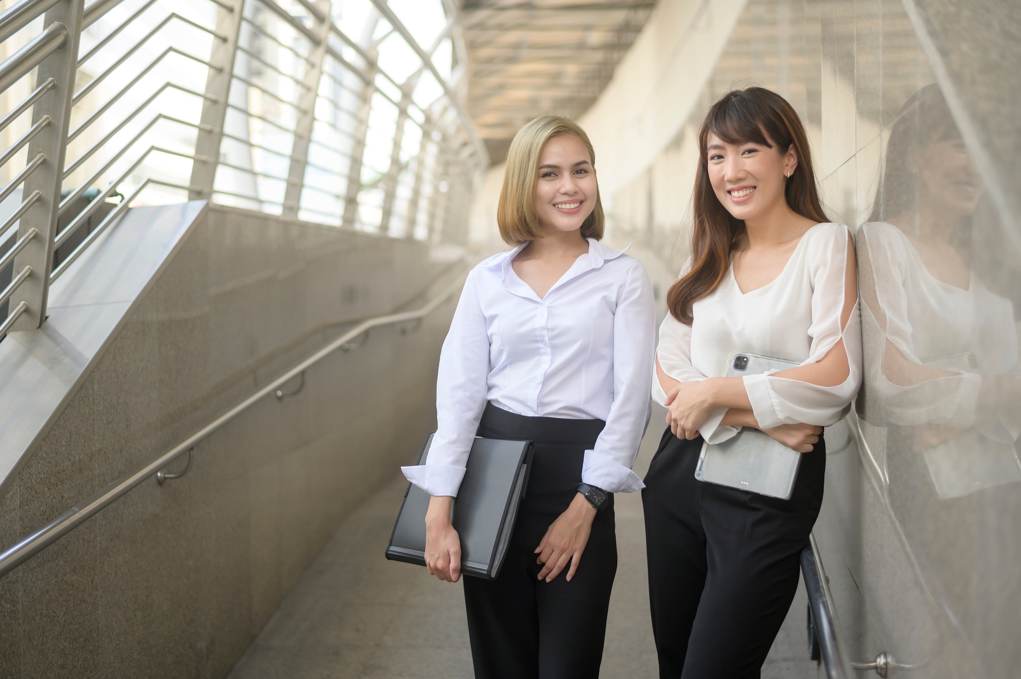 business women  front view 