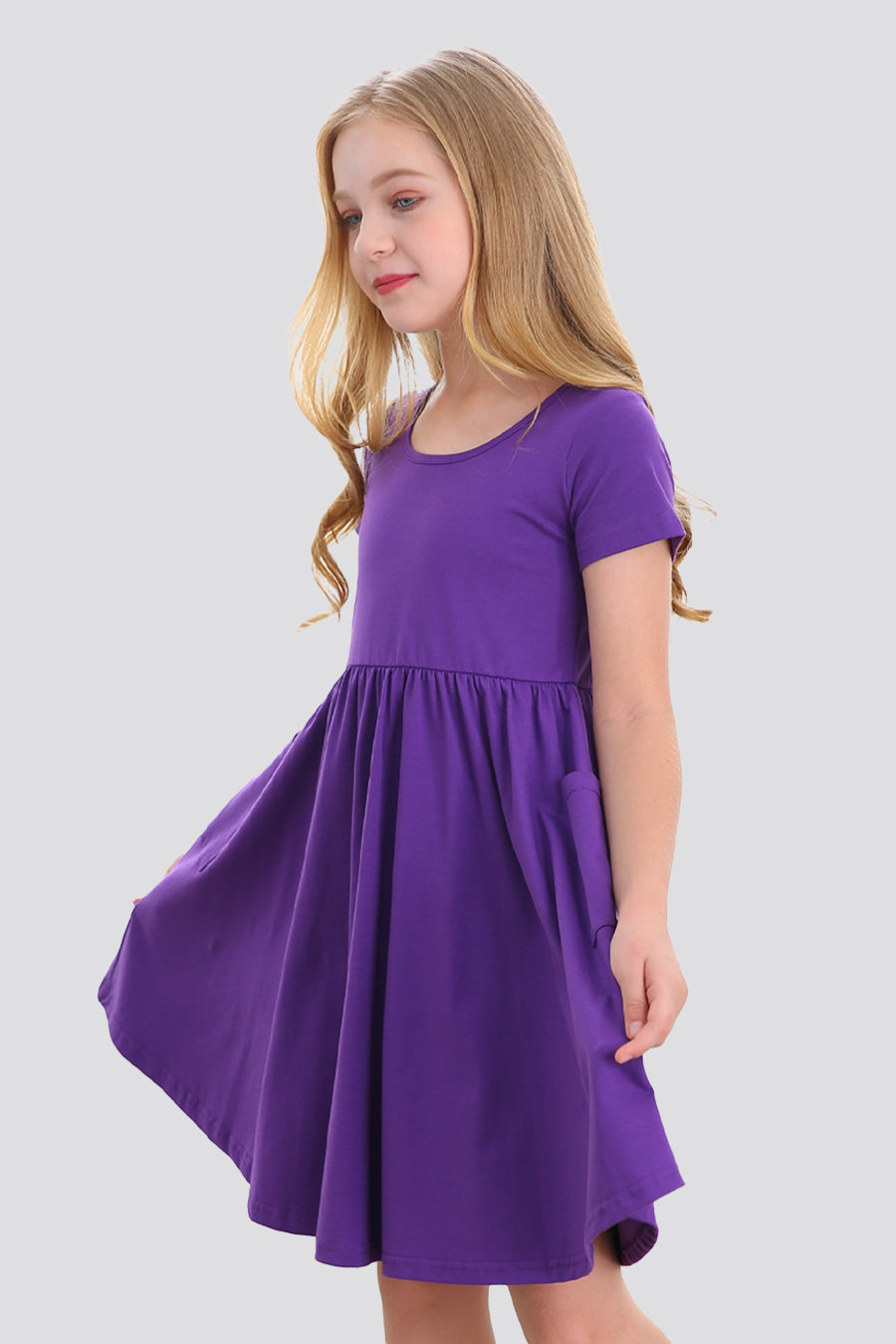 Side view purple dress with pockets