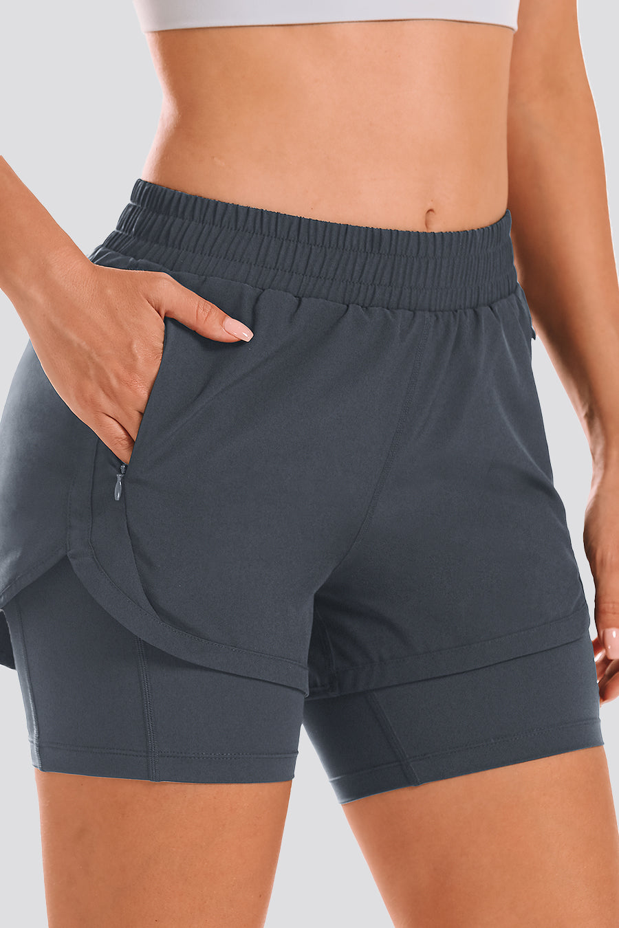 Quick-dry shorts with pockets