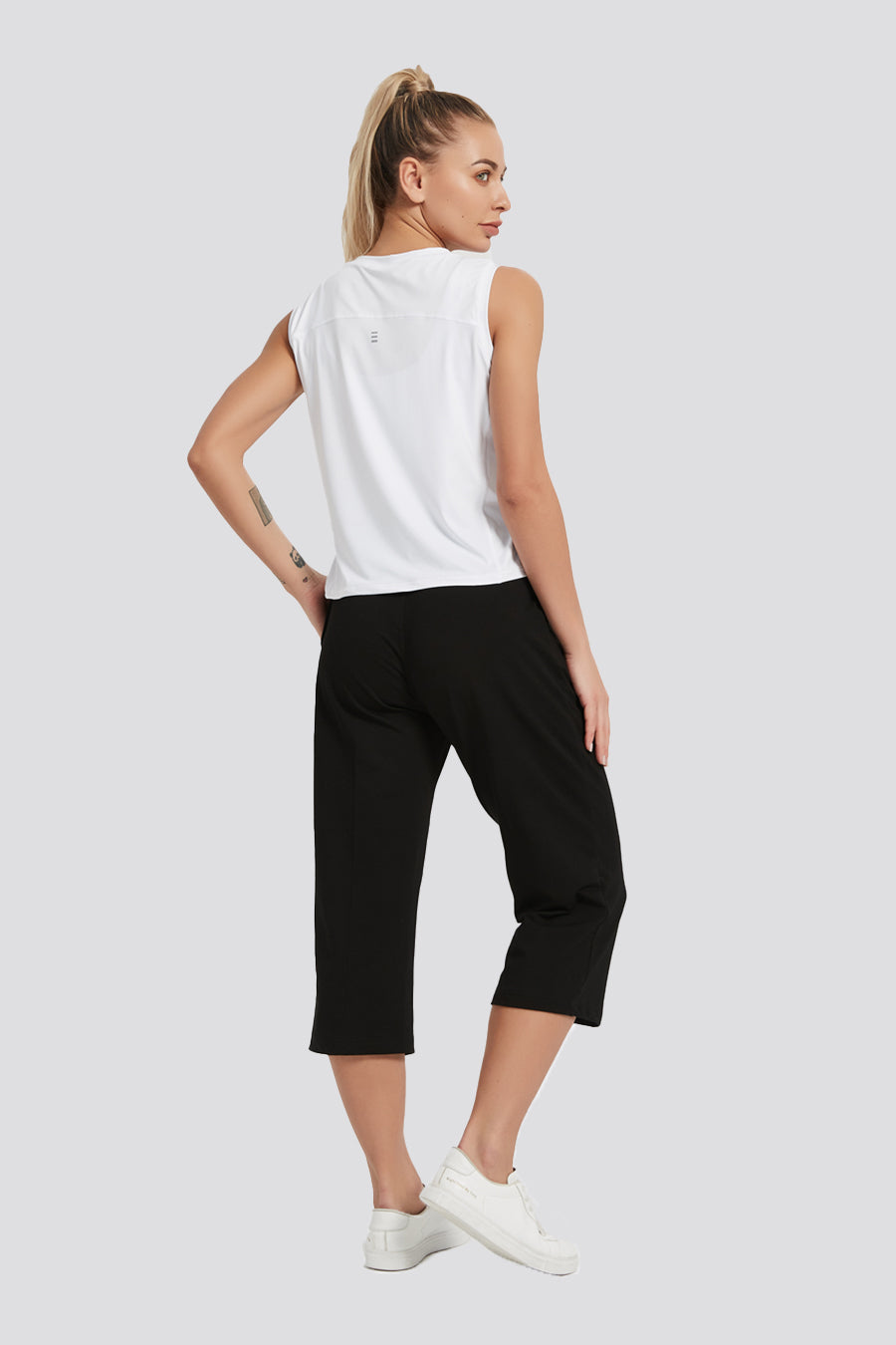 cotton capri pants Black back view