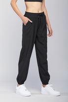 womens hiking cargo pants black front